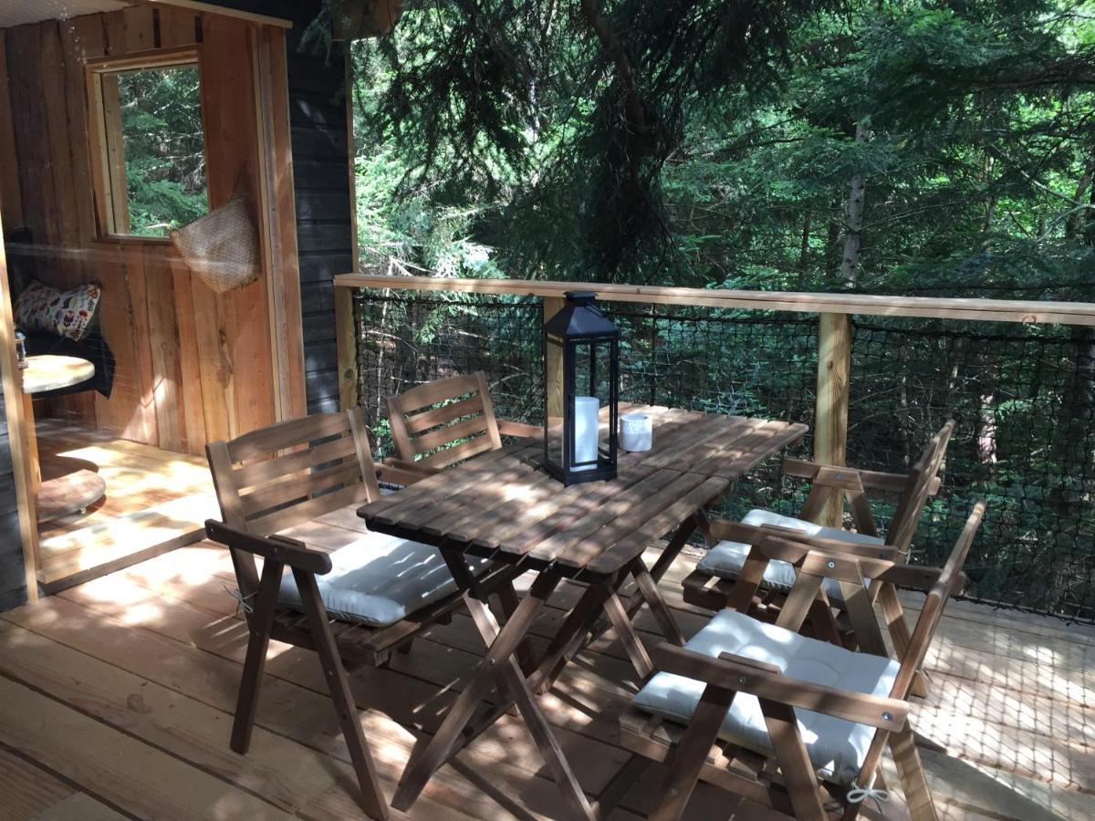 Cabane De L'Ecureuil Hotell Châtel-Guyon Exteriör bild